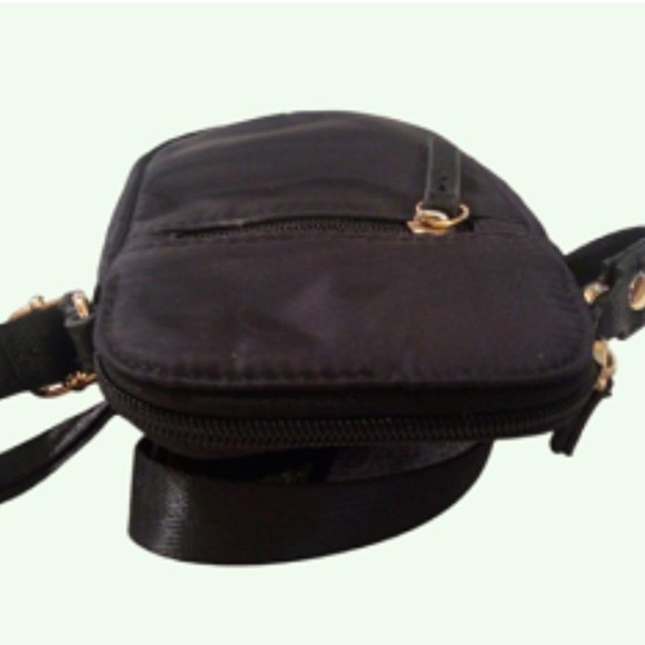 Women's Black Crossbody Bag      6.5 in.  X  4.75 in - Picture 7 of 7